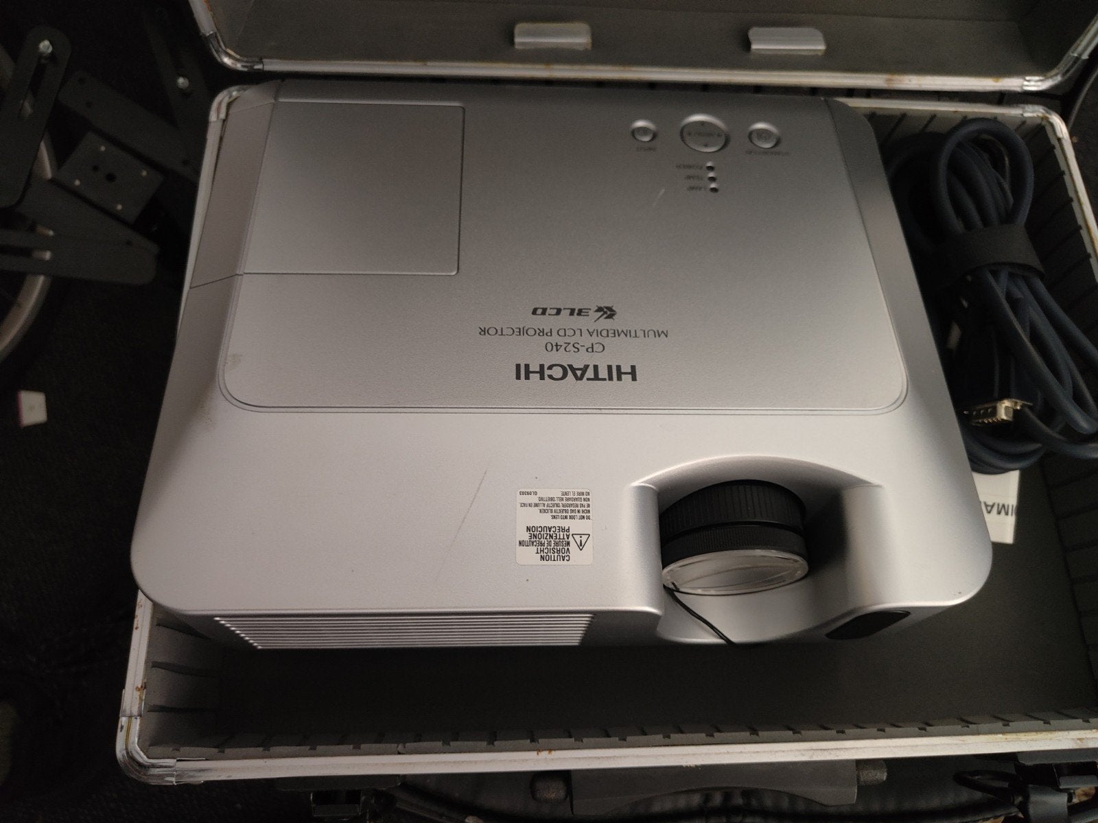 Hitachi Beamer CP-S240 met plafondbeugel en koffer, Gebruikt, Ophalen of Verzenden, LCD, Overige resoluties