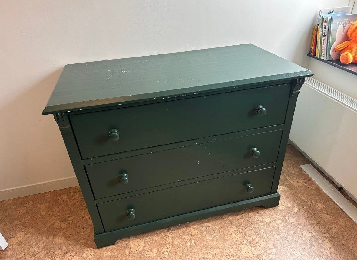Donkergroene massief houten commode – ruim & praktisch, Huis en Inrichting, Ophalen, Zo goed als nieuw, 100 tot 150 cm
