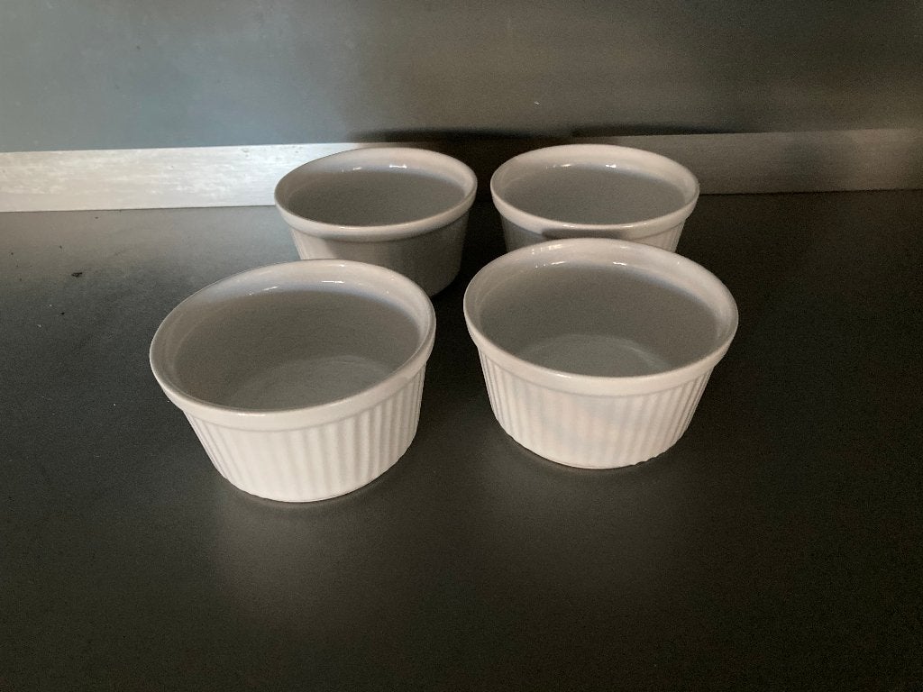 4 stuks ramekins ovenschaaltjes., Ophalen of Verzenden, Nieuw, Aardewerk, Kop(pen) en/of Schotel(s)
