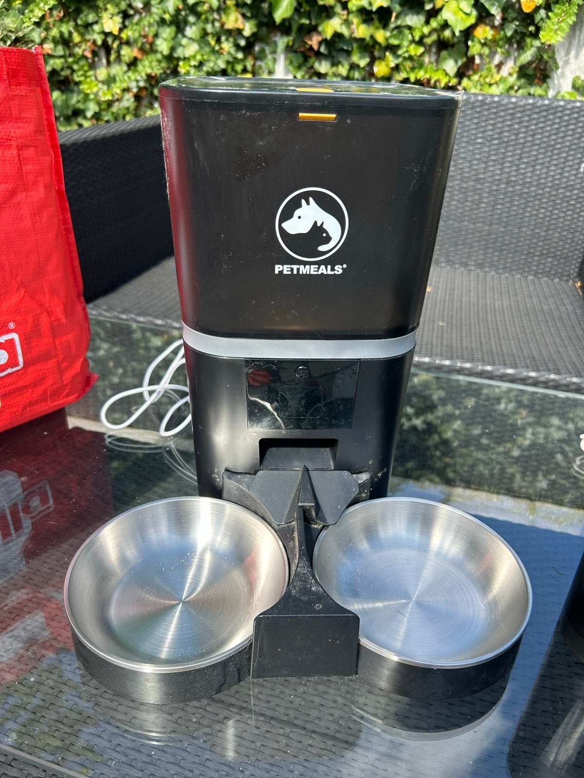 Petmeals dubbele automatische voerbak, Dieren en Toebehoren, Ophalen, Gebruikt