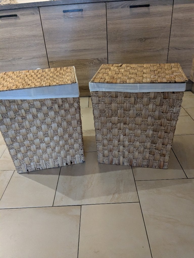 2 x Rieten wasmanden  15 euro, Huis en Inrichting, Ophalen, Gebruikt, Gevlochten, Overige typen