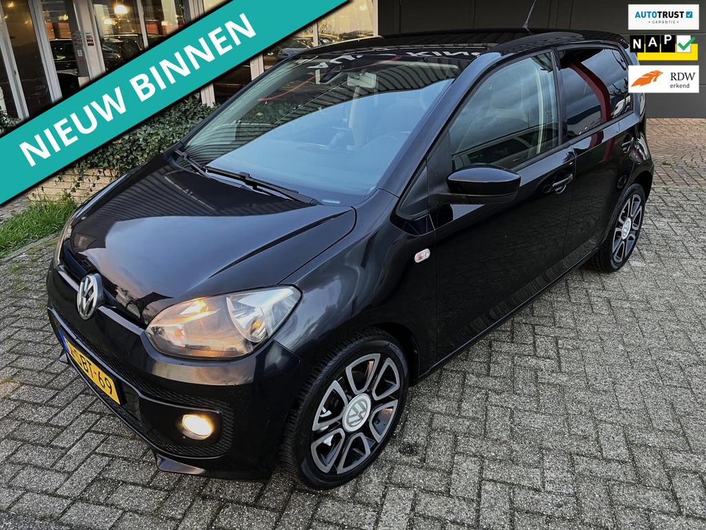 Volkswagen Up! 1.0 high up! 2E EIG/AIRCO/CRUISE/NAV/PDC/LMV, Voorwielaandrijving, Euro 5, Stof, Gebruikt