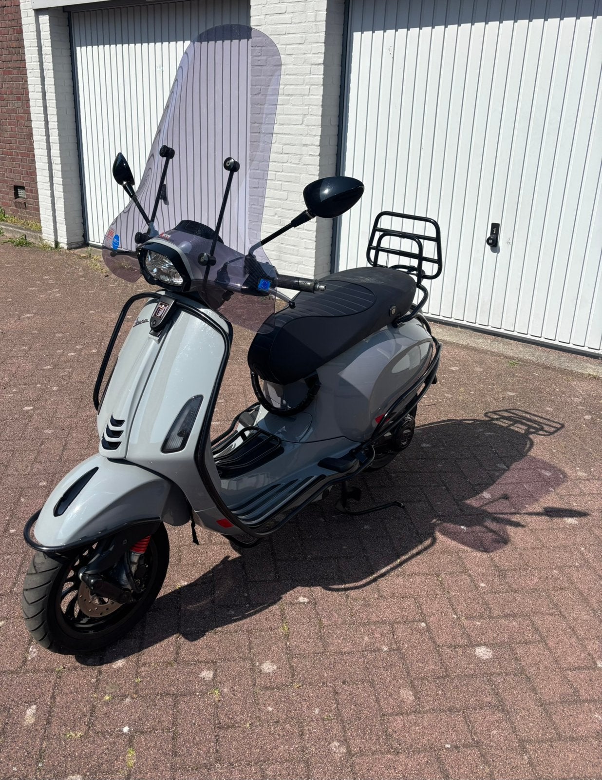Piaggio Vespa sprint full options nardo grey scooter brommer, Fietsen en Brommers, Scooters | Vespa, Ophalen of Verzenden, Zo goed als nieuw