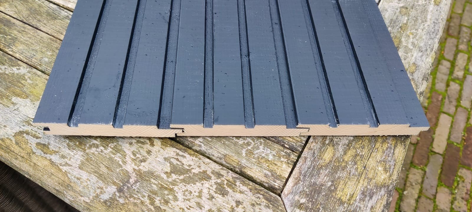 Mooie zwart gespoten triple profiel planken, Ophalen, Nieuw, Hout