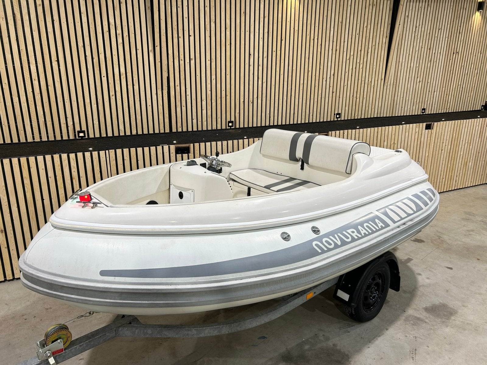 Novurania Equator 360 RIB – 115 PK OMC 2-takt | Zeer snel, Watersport en Boten, Ophalen of Verzenden, Zo goed als nieuw, Stuurconsole