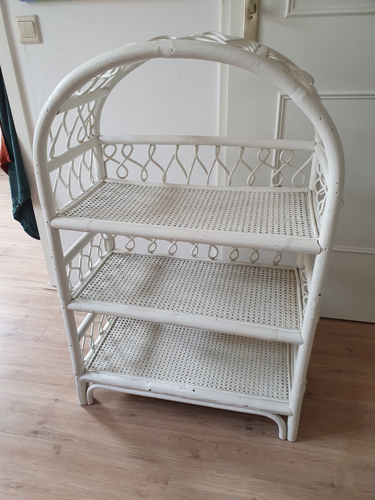Superleuk wit rotan kastje open 1 meter hoog, Huis en Inrichting, Ophalen, Gebruikt