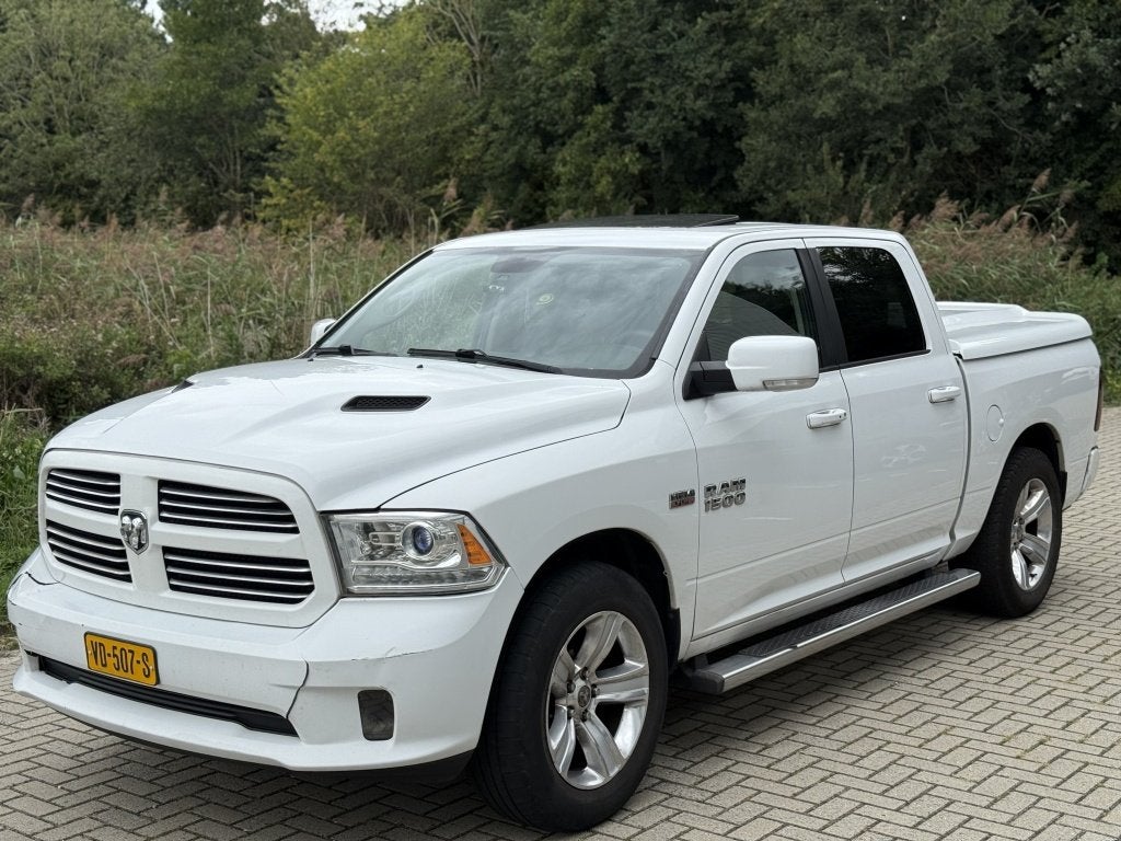 Dodge Ram 1500 5.7 V8 4x4 QC 6'4 Sport | ELEK PAKKET | LEDER, Auto's, Automaat, Euro 5, Gebruikt, 5654 cc