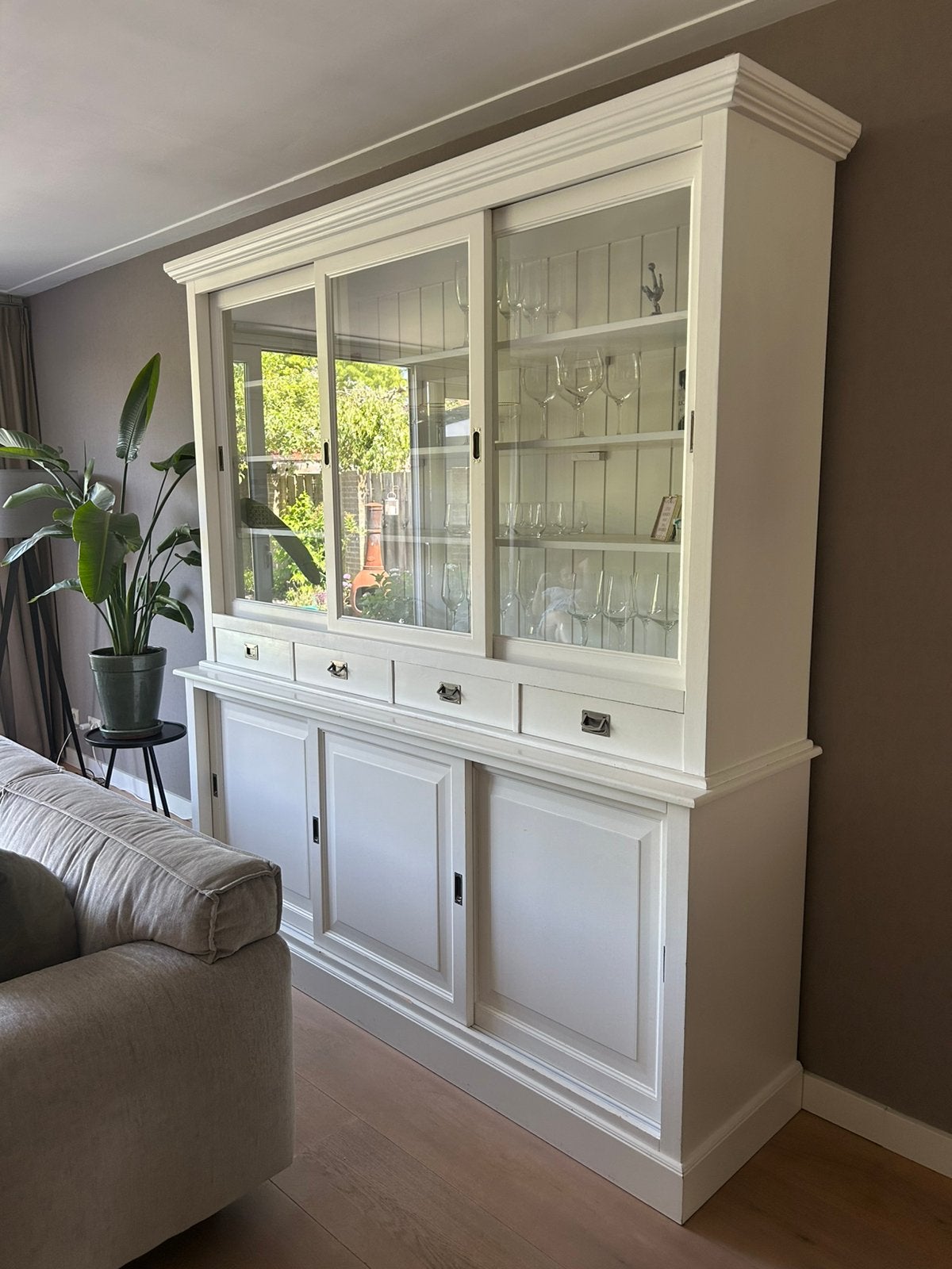 mooie buffetkast, Huis en Inrichting, Kasten | Buffetkasten, Ophalen, Zo goed als nieuw, 25 tot 50 cm, 200 cm of meer