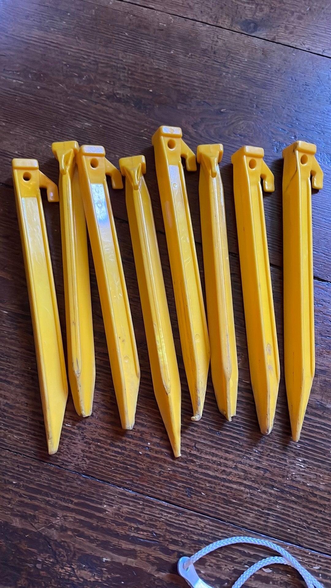 8 Plastic tent haringen eureka 22 cm, Caravans en Kamperen, Ophalen, Gebruikt