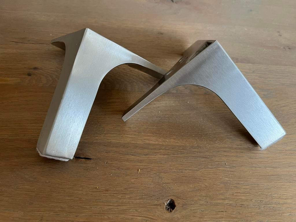 Ikea Nannarp pootjes, kleur aluminium, 4 stuks  voor €15,-, Ophalen, Overige materialen, Gebruikt, Minder dan 100 cm