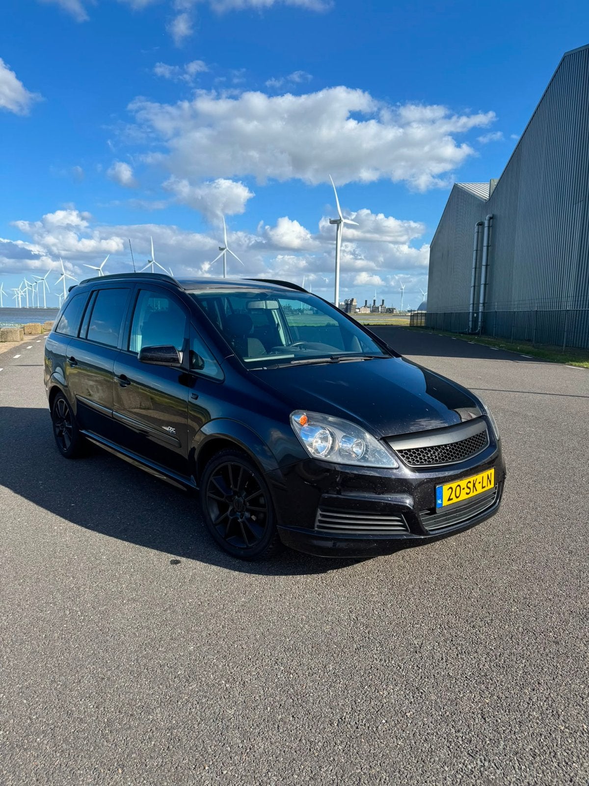 Opel Zafira 1.8 2006 Zwart, Auto's, Opel, 4 cilinders, Zwart, Origineel Nederlands, 1200 kg