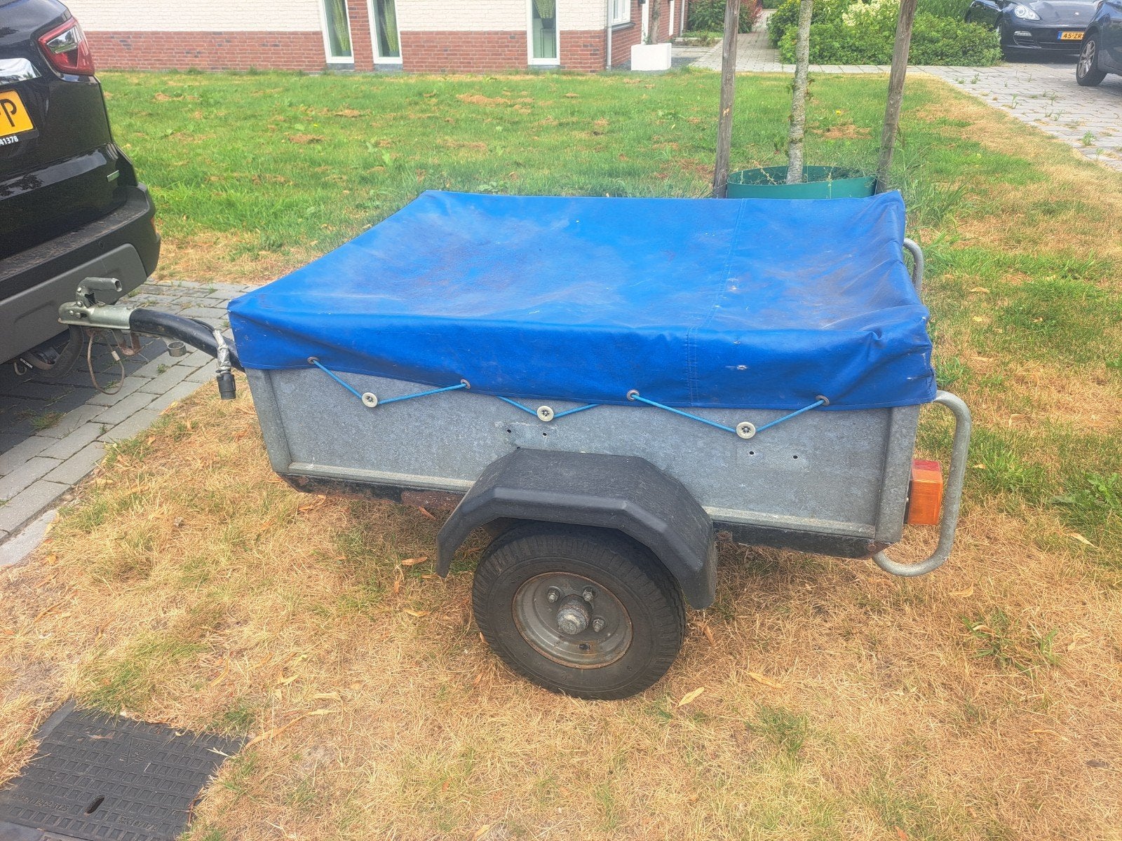 Kleine aanhanger / bagagewagen / vakantiekarretje, Ophalen, Zo goed als nieuw