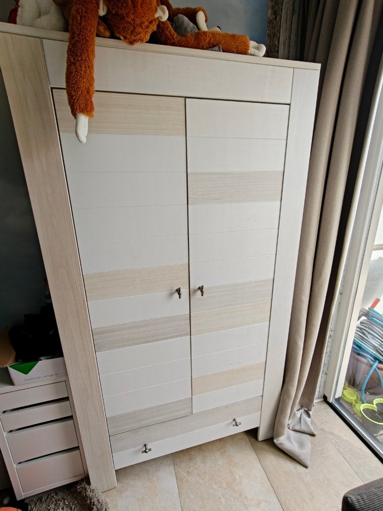 Stoere Coming Kids kledingkast 'Beach' (Whitewash/Greywash), Ophalen, Gebruikt, Kast, 50 tot 70 cm