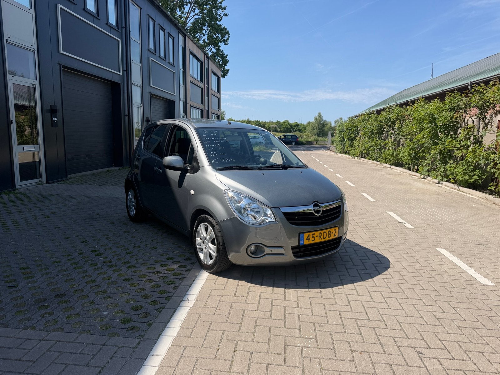 Opel Agila 1.2 16V AUT 2011 Grijs km 124.000 nap, Auto's, Stof, 40 €/maand, 4 cilinders, Origineel Nederlands