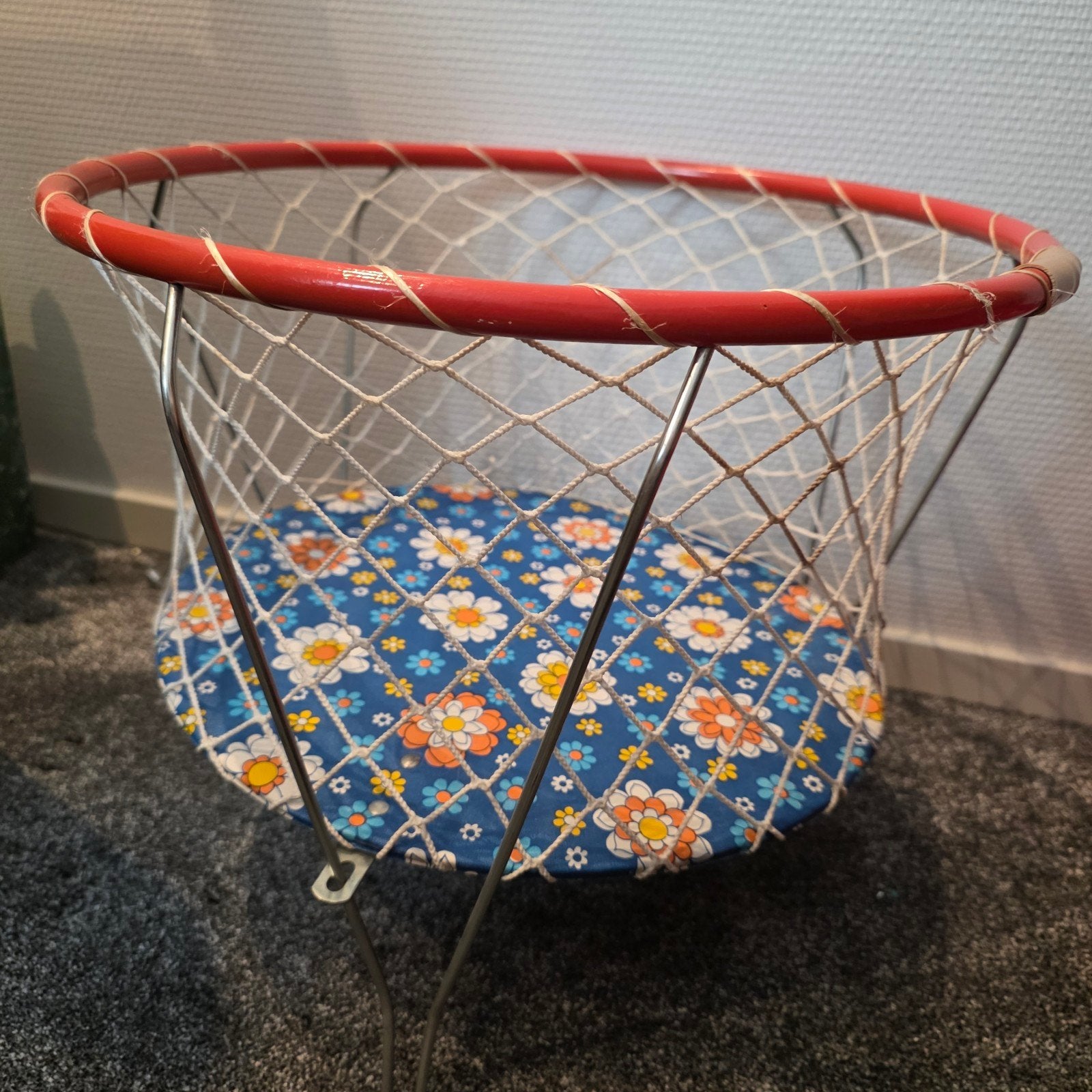 Vintage ronde poppenbox jaren '70 - Flower Power, Ophalen of Verzenden, Gebruikt, Overige typen