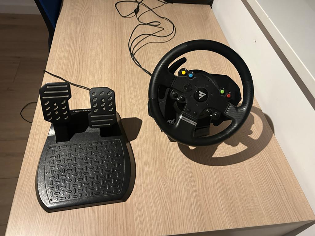 Thrustmaster TMX Force Feedback, Spelcomputers en Games, Spelcomputers | Xbox | Accessoires, Ophalen of Verzenden, Zo goed als nieuw
