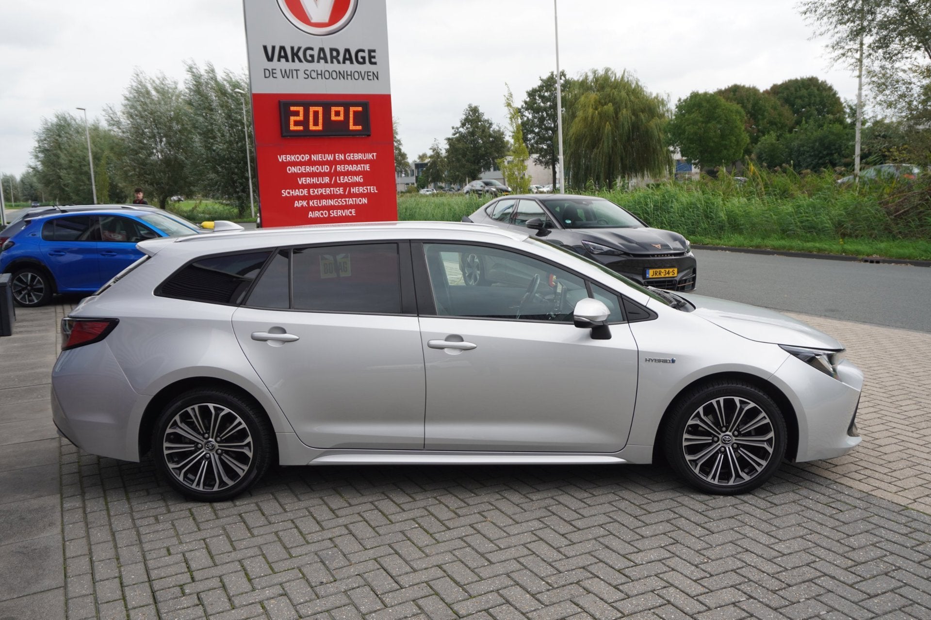 Toyota Corolla Touring Sports 1.8 Hybrid Dynamic, 12 maanden, Gebruikt, 4 cilinders, Corolla