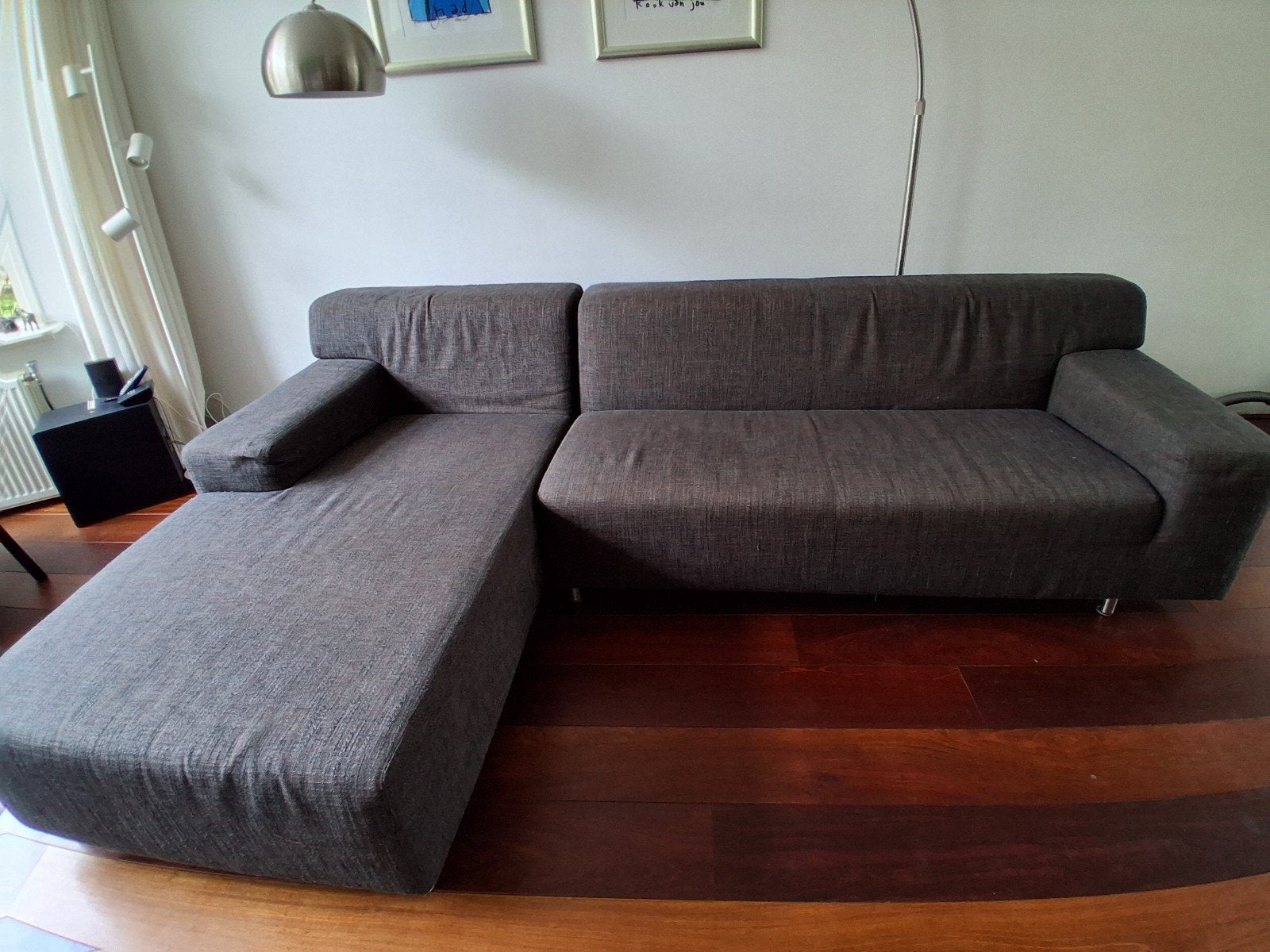 Bijenkorf hoekbank met chaise longue - Grijs stof, Huis en Inrichting, Banken | Bankstellen, Ophalen, 250 tot 300 cm, Gebruikt