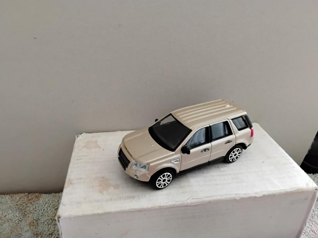 BURAGO  LANDROVER  FREELANDER, Ophalen of Verzenden, Auto, Overige merken