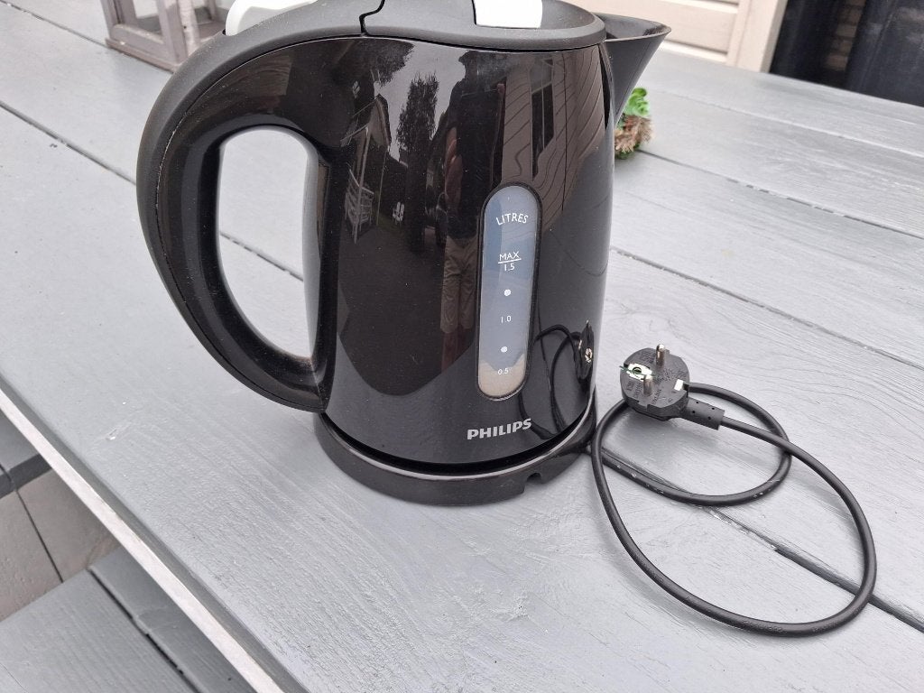 waterkoker, 1 tot 2 liter, Ophalen, Gebruikt