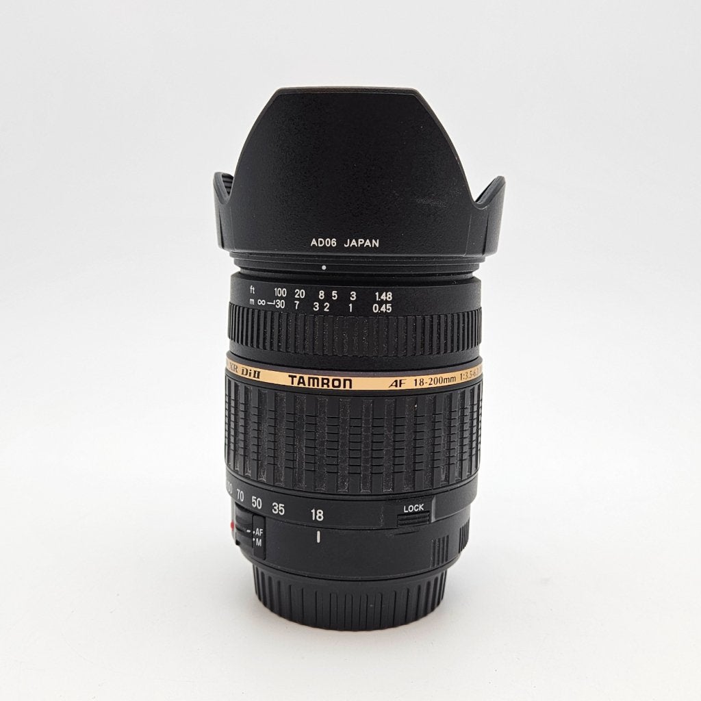 Tamron AF 18-200mm 1:3.5-6.3 LD XR Di II IF Lens voor Canon, Tamron, Gebruikt, Support@tamron.com, 1-18, Takashima 1-chome
Uozu-shi, Toyama 937-8587
Japan