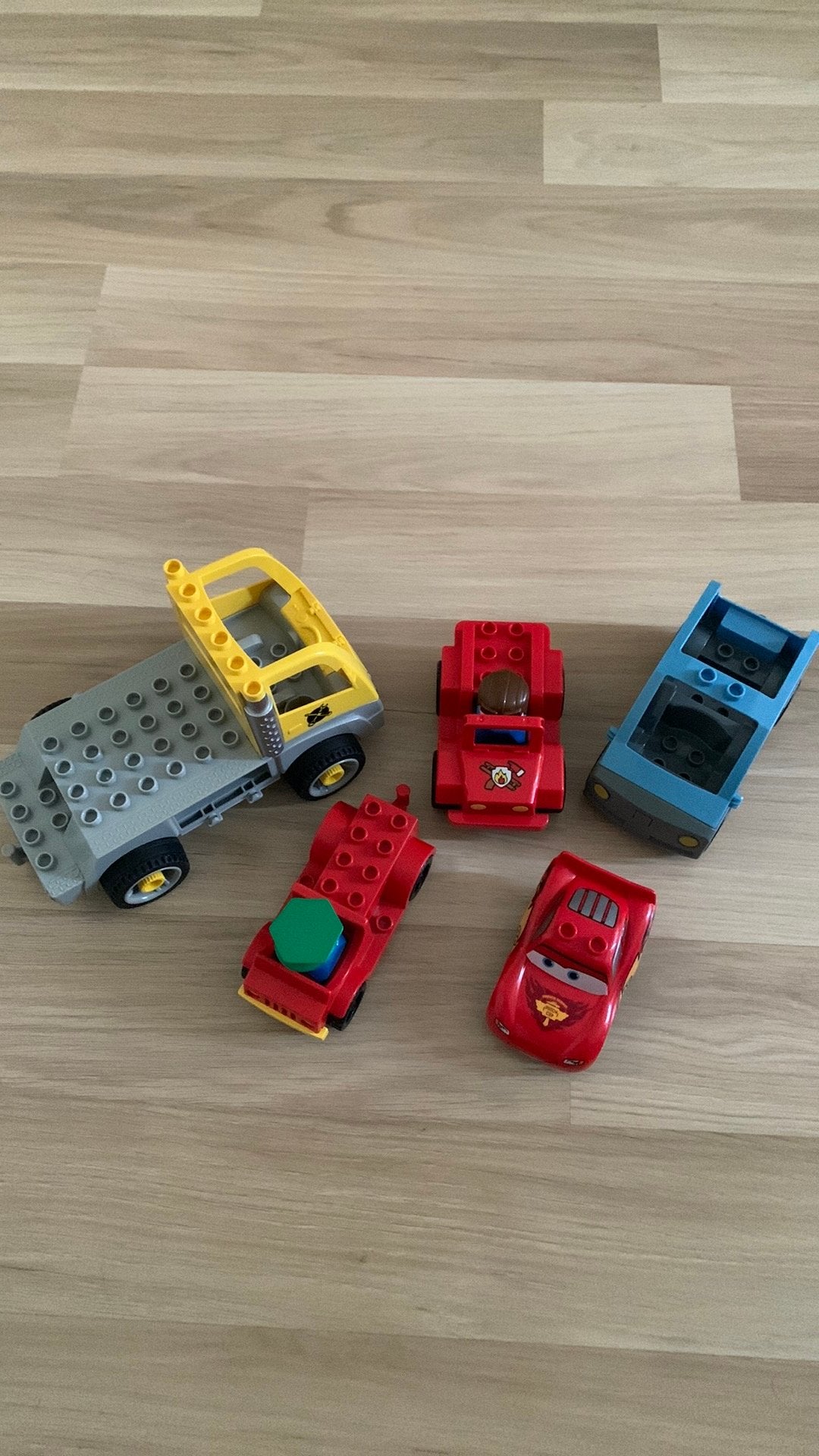 5 verschillende duplo lego auto’s, Ophalen of Verzenden, Zo goed als nieuw, Duplo
