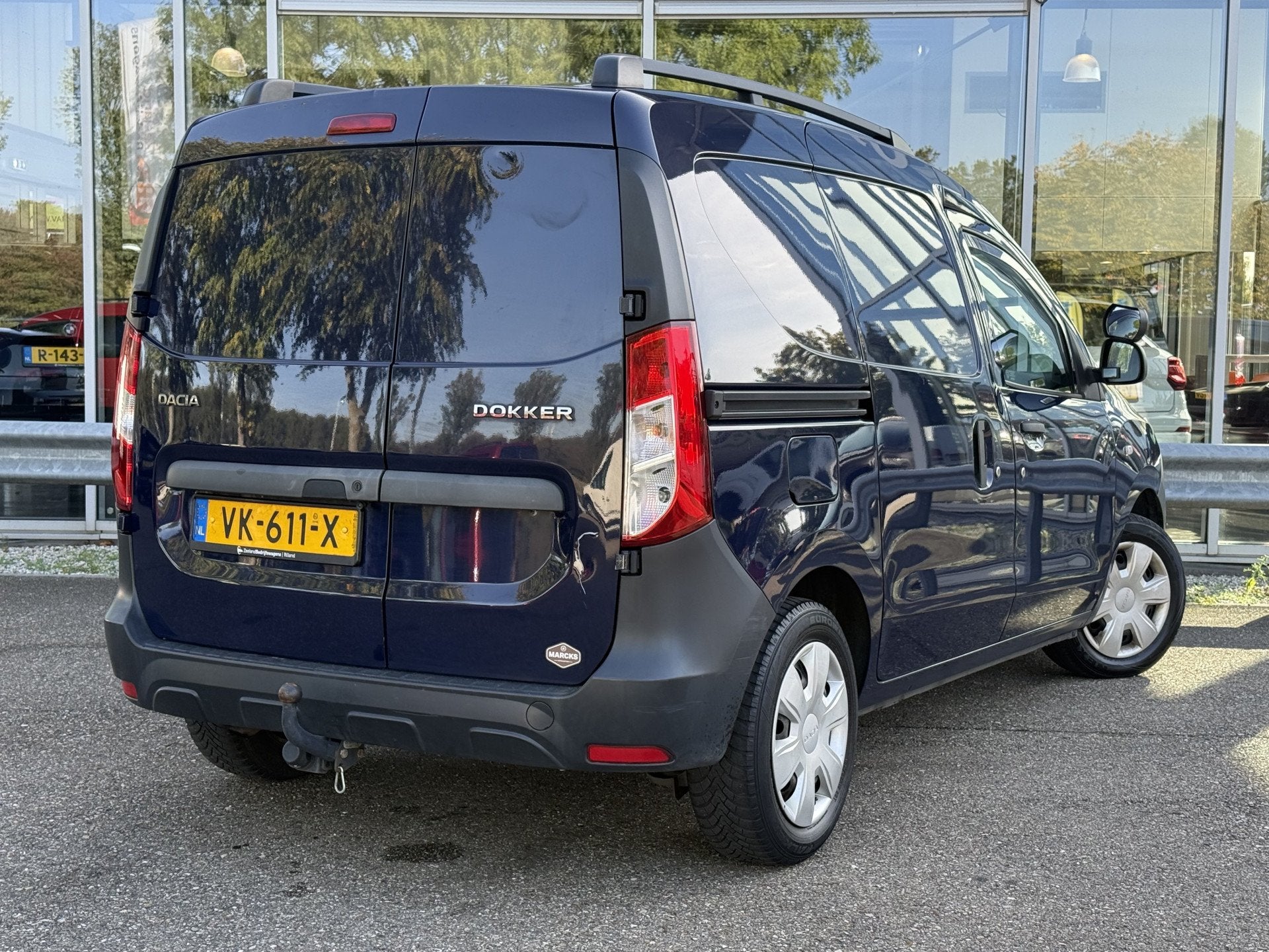 Dacia Dokker 1.6 Basic | marge/btw-vrij (bj 2014), Stof, Gebruikt, Zwart, 4 cilinders