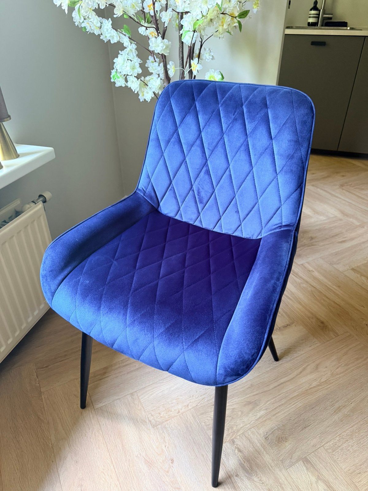 6 velvet blauwe eetkamerstoelen, Huis en Inrichting, Stoelen, Ophalen, Zo goed als nieuw, Blauw, Kunststof