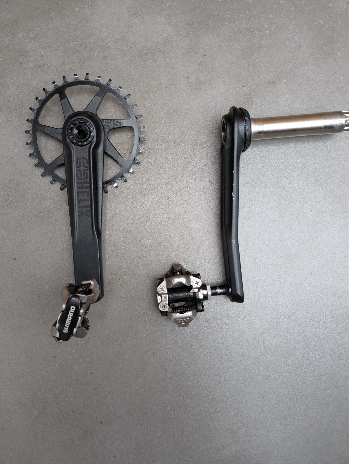 e*thirteen Helix MTB Crank - black 175mm incl pedalen, Fietsen en Brommers, Fietsonderdelen, E-thirteen/shimano, Zo goed als nieuw