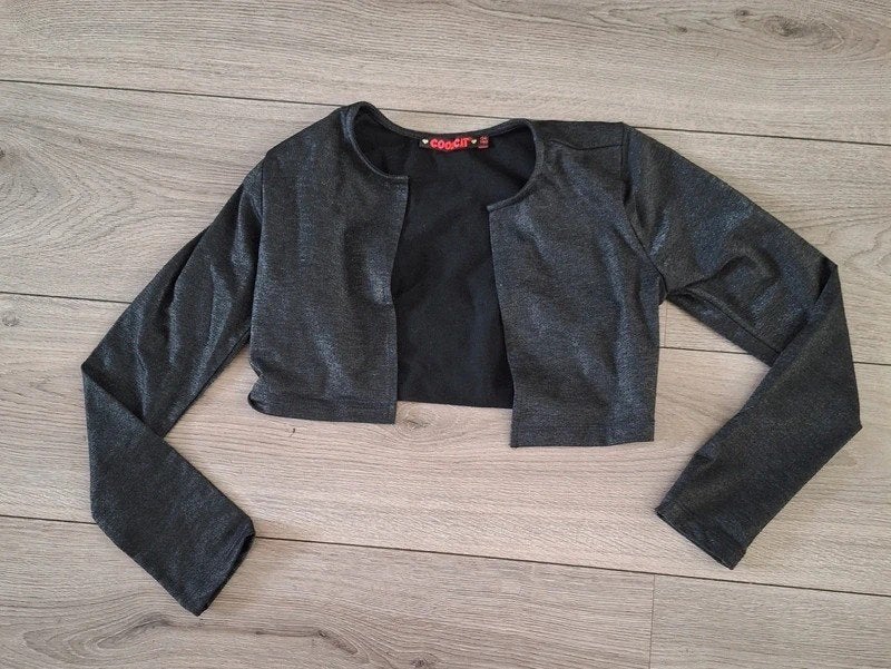 CoolCat zwarte glans bolero maat 134/140 feestelijk, Kinderen en Baby's, Kinderkleding | Maat 134, Meisje, Trui of Vest, Coolcat