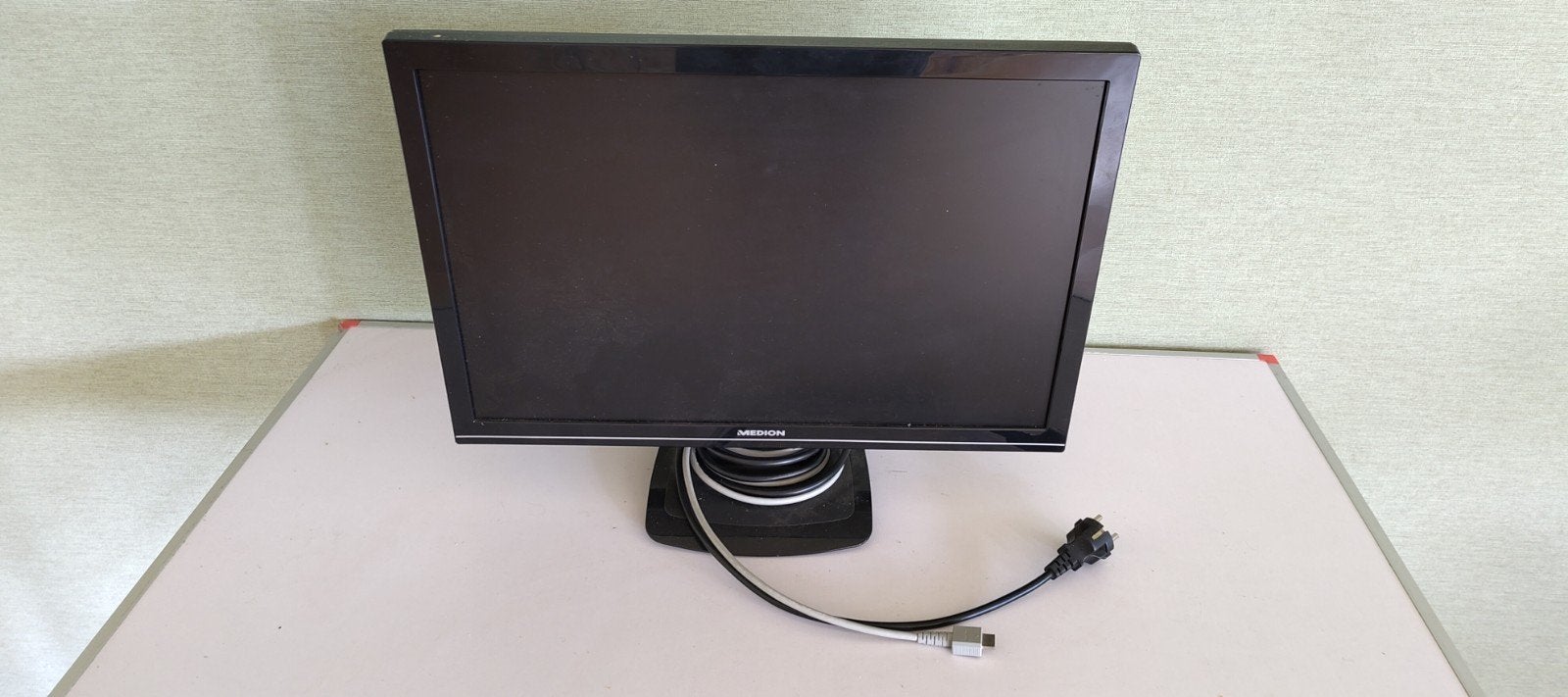 Medion 22 inch TFT Monitor MD 20102 (incl. HDMI kabel), Gaming, HDMI, Ingebouwde speakers, Medion