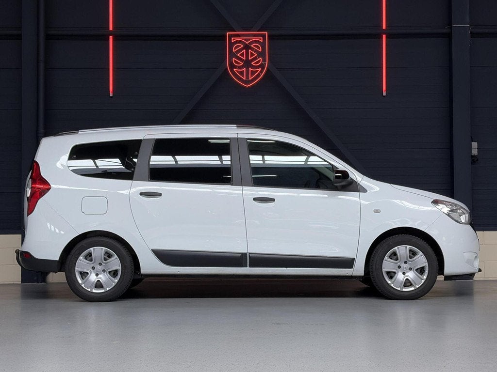 Dacia Lodgy 1.3 TCe Essential 7p. |CRUISE|BLUETOOTH|AIRCO, Auto's, Voorwielaandrijving, Stof, Gebruikt, 4 cilinders