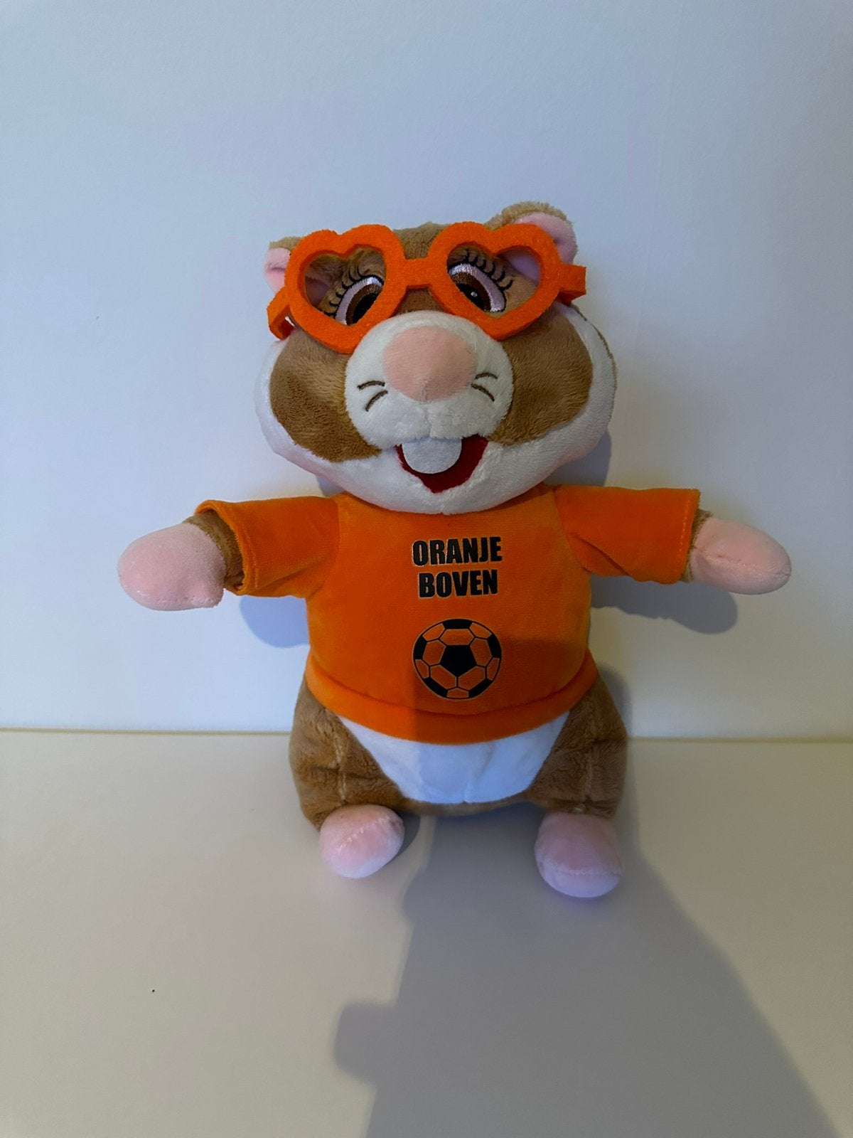 Albert Heijn (ah) hamster knuffel oranje voetbal hartjesbril, Ophalen of Verzenden, Zo goed als nieuw, Hamster, Albert Heijn