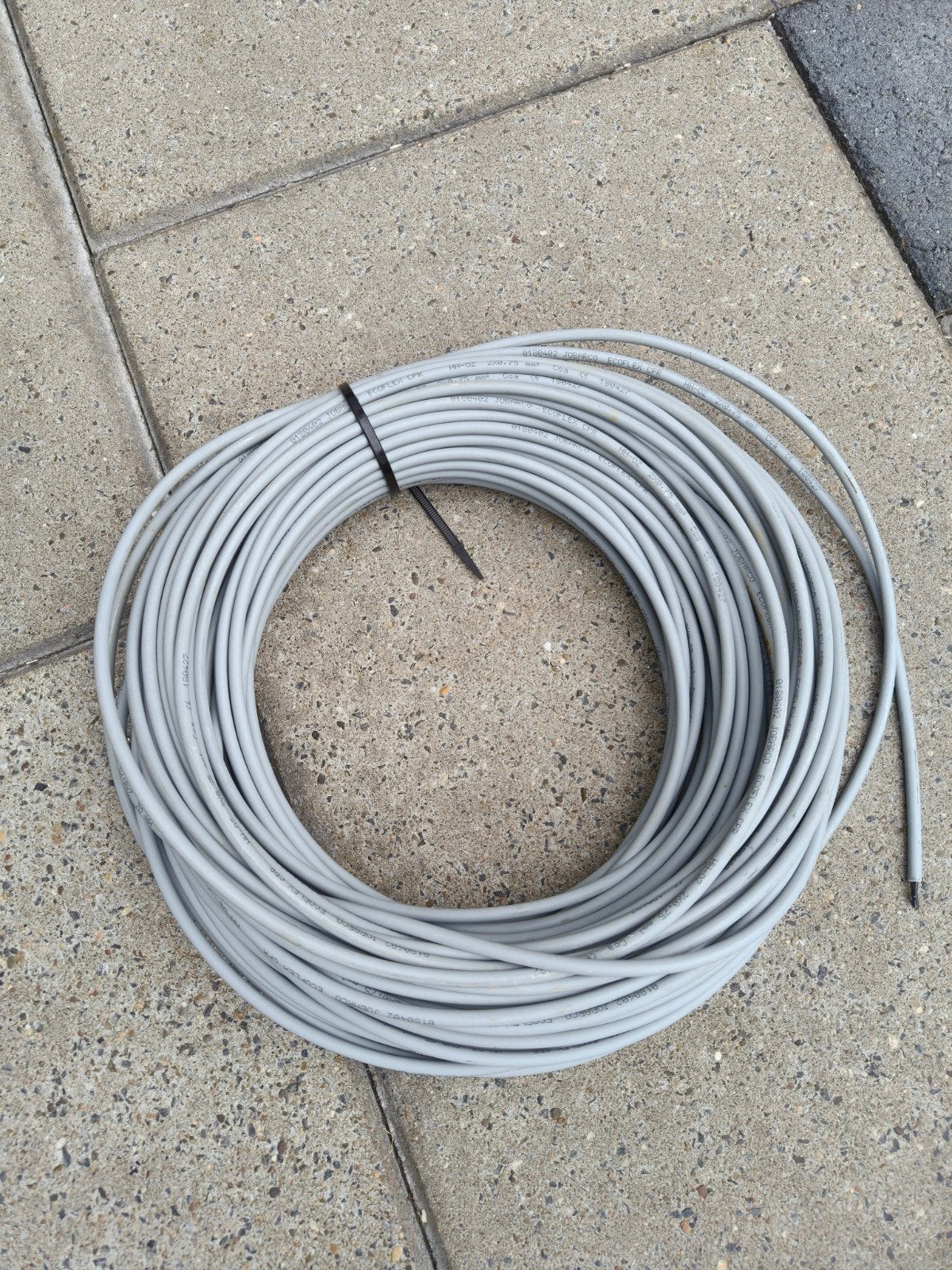 kabel 2x0.75, Doe-het-zelf en Verbouw, Elektra en Kabels, Ophalen of Verzenden, Zo goed als nieuw, Overige merken, Kabel of Snoer