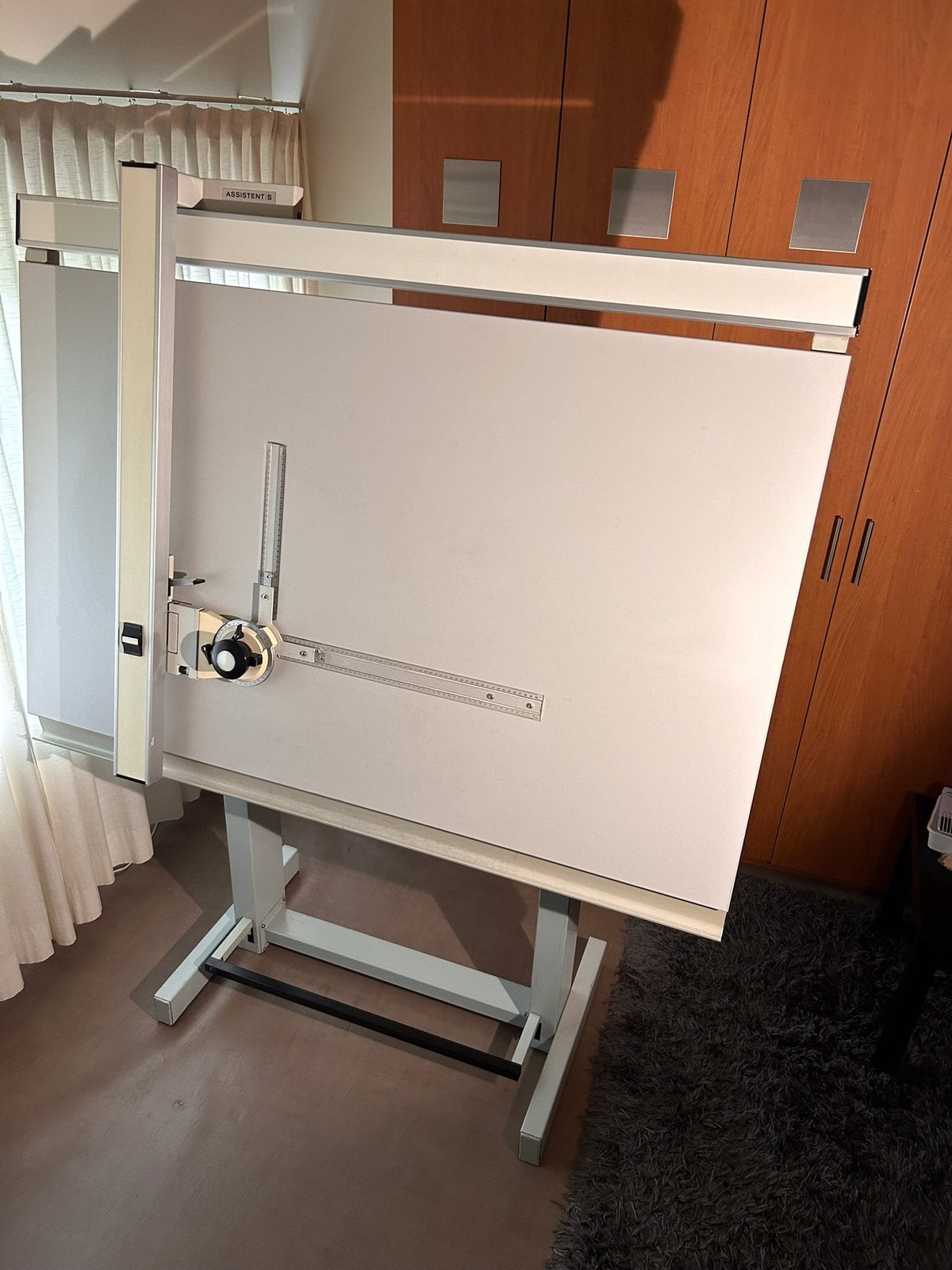 Te koop: tekentafel Merk Robotron Reiss, Doe-het-zelf en Verbouw, Tekentafels, Ophalen, Gebruikt