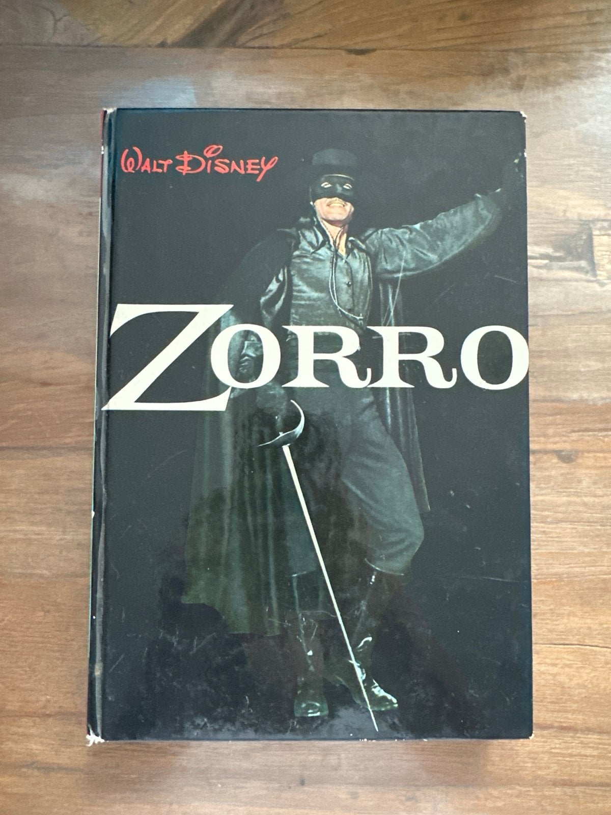 Walt Disney Zorro Boek - Uitgave 1967, Boeken, Ophalen of Verzenden, Gelezen