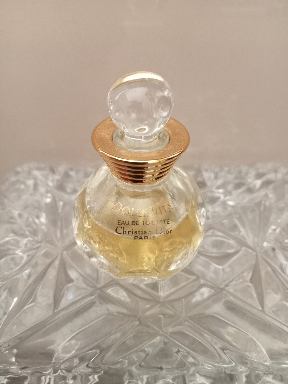 Verschillende merken parfum miniaturen, Ophalen of Verzenden, Nieuw, Miniatuur, Gevuld