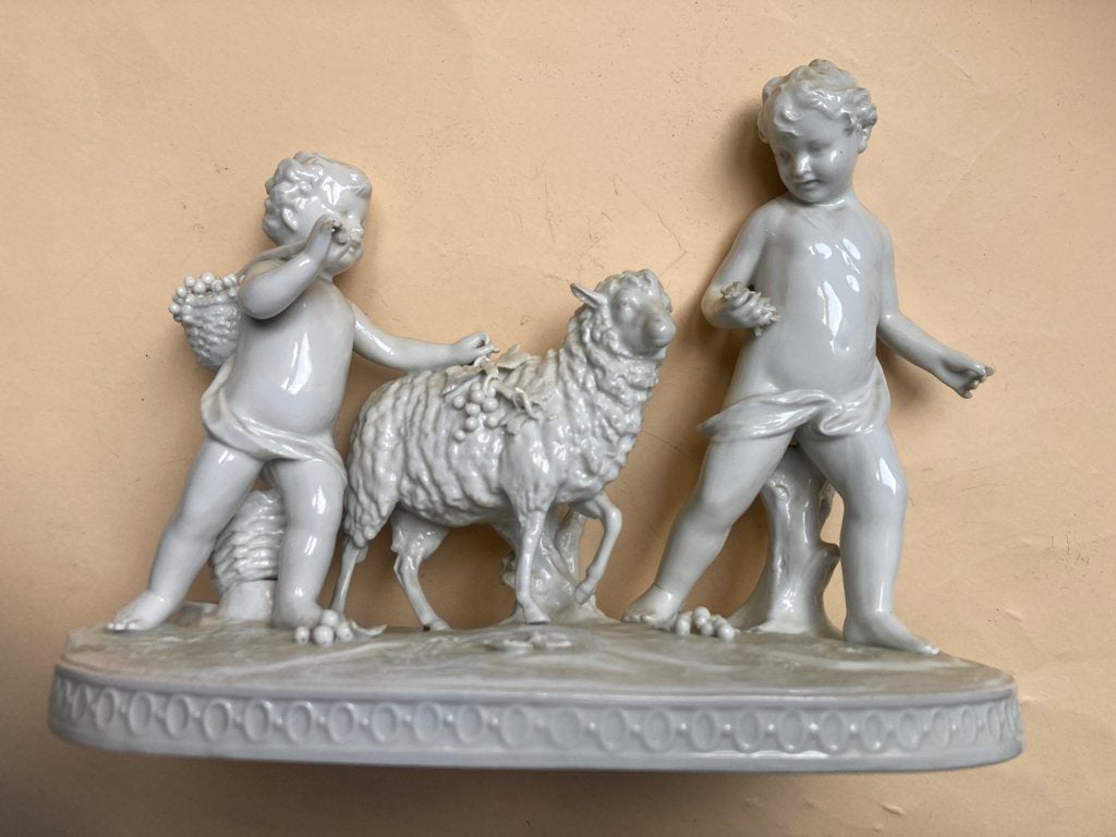 Porselein groep met Schaap, Antiek en Kunst, Ophalen of Verzenden