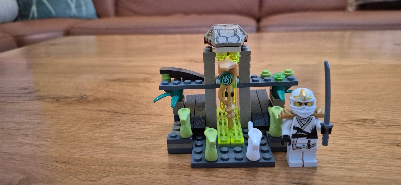 Lego Ninjago 9440 Venomari Shrine (zonder instructies), Ophalen of Verzenden, Gebruikt