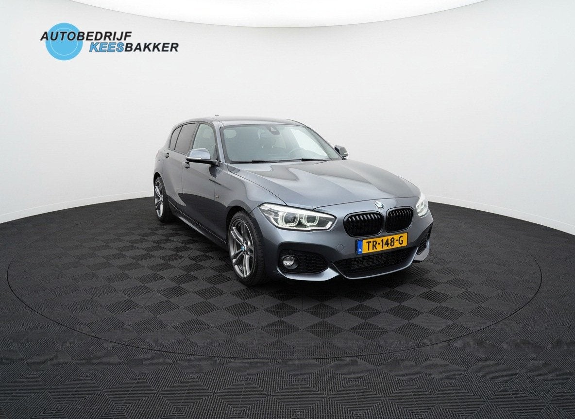BMW 1-serie 118i Executive M Sport Automaat | Leder Sportsto, Auto's, Gebruikt, Bedrijf, 650 kg, 3 cilinders