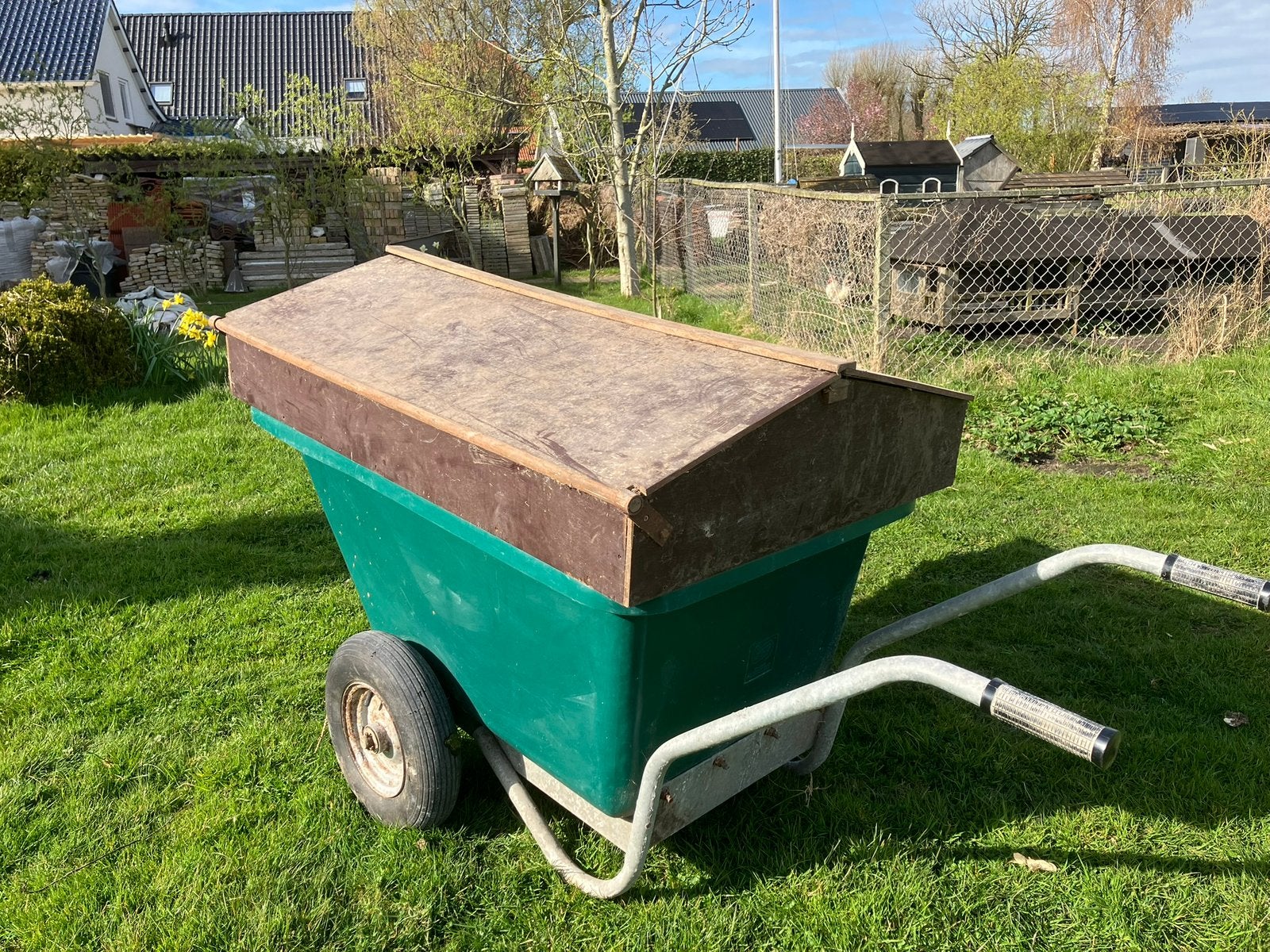 Degelijke tweewielige kruiwagen 255 liter, Tuin en Terras, Ophalen, Gebruikt, Handmatig, Tweewielig