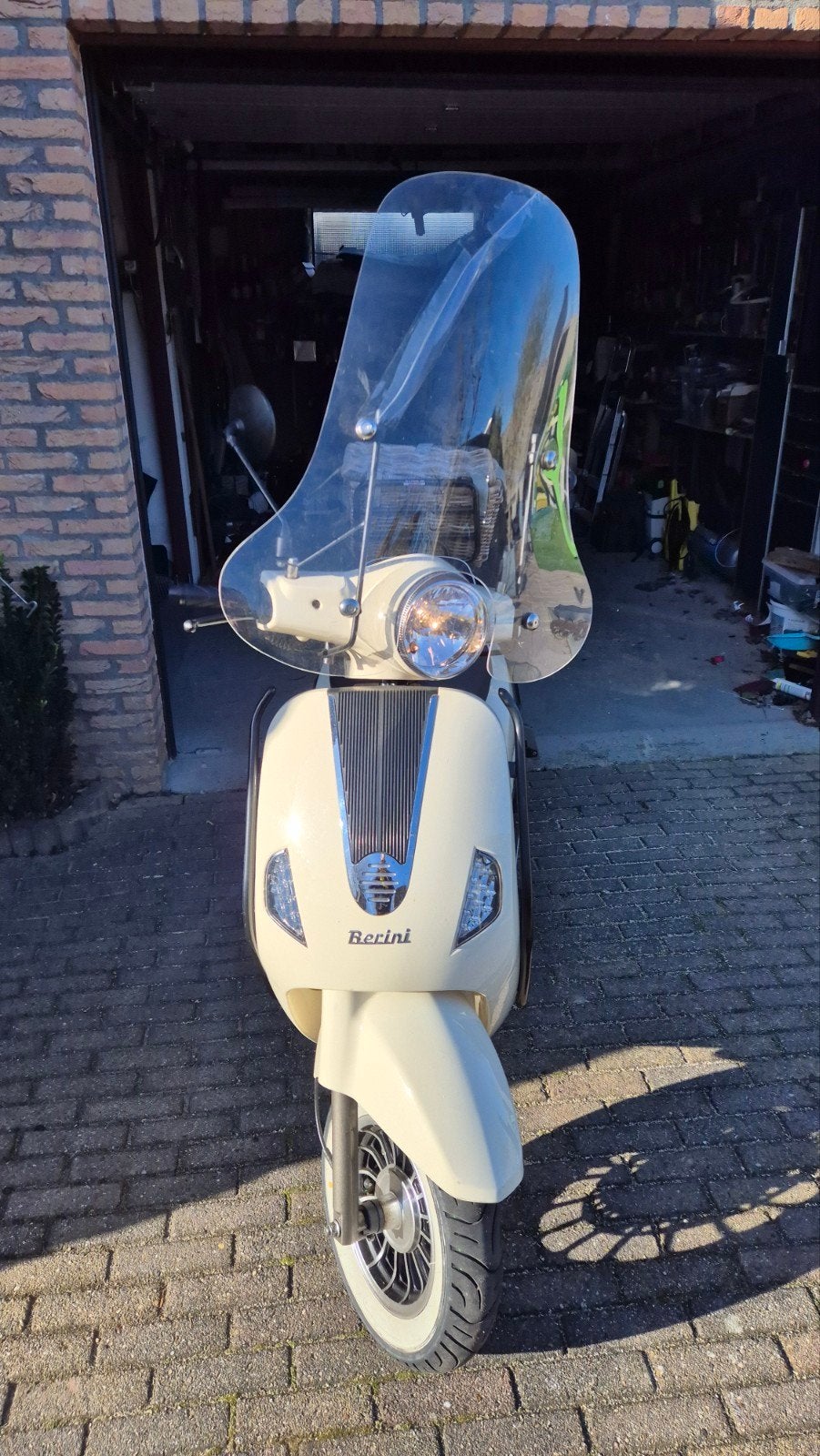 Berini Napoli Scooter. - Zo goed als nieuw, Fietsen en Brommers, Ophalen, Berini, Zo goed als nieuw, Maximaal 25 km/u
