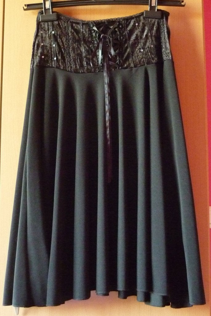 Zwarte lange rok fluwelen taille satijn lint pailletten Mt36, Kleding | Dames, Zwart, Ophalen of Verzenden, Zo goed als nieuw