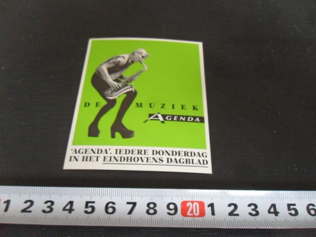 sticker vrouw saxofoon muziek agenda eindhovens dagblad *, Ophalen, Zo goed als nieuw