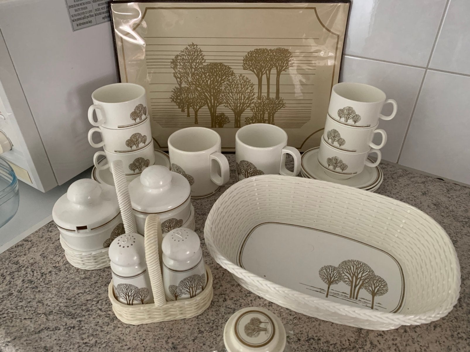 Emsa retro camping servies., Caravans en Kamperen, Ophalen, Zo goed als nieuw