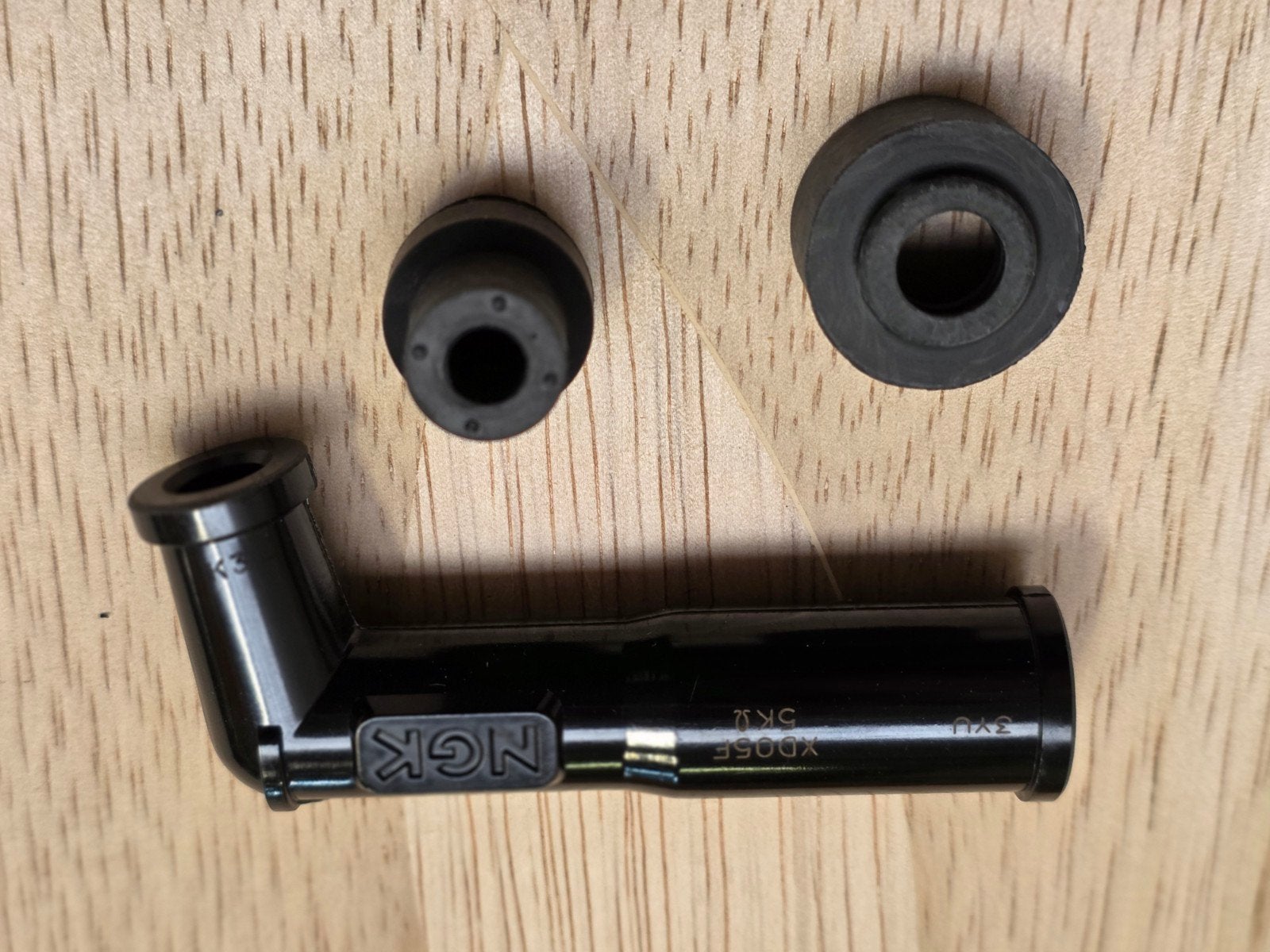 NGK Bougiedop XD05F (Zwart) - Nieuw in doos, Motoren, Ophalen of Verzenden, Nieuw