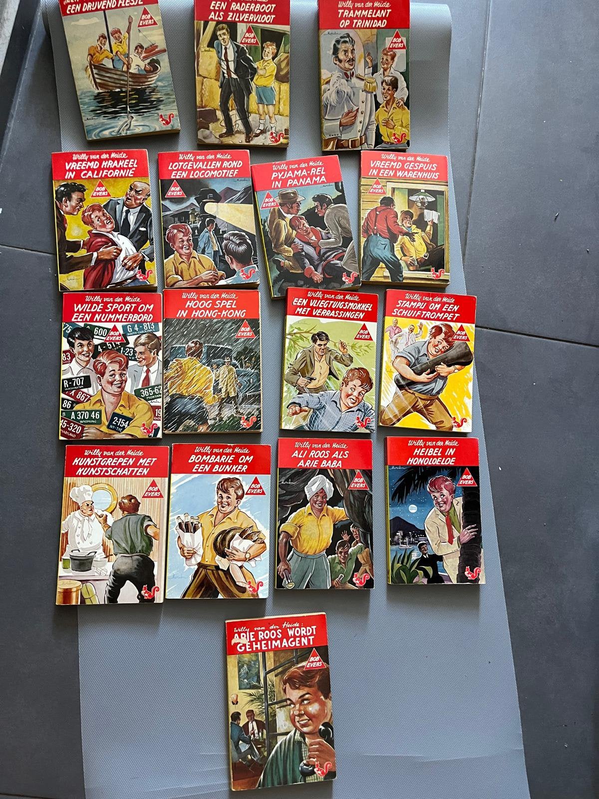 Bob Evers uit jaren 1968 en 1970, Boeken, Meerdere comics, Ophalen of Verzenden, Gelezen, Europa