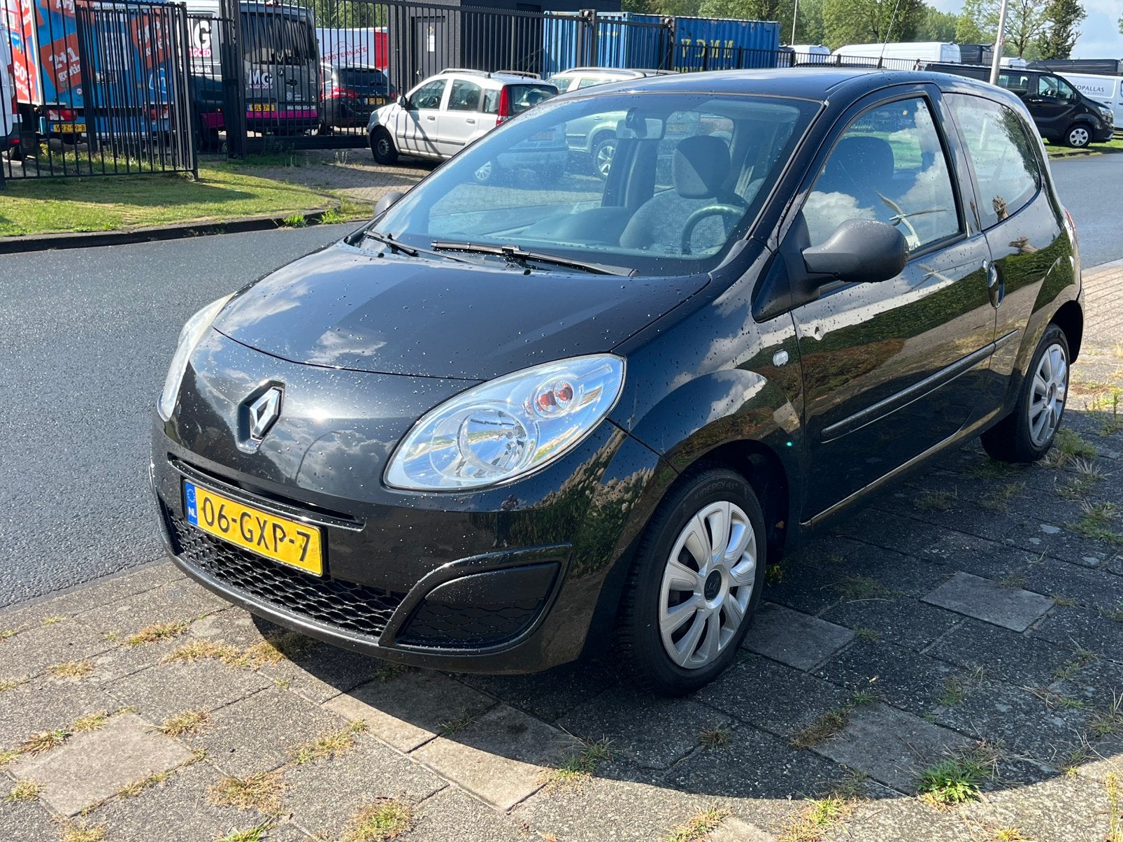 Renault Twingo 1.1 2008 Zwart nette auto, Auto's, Renault, Voorwielaandrijving, Twingo, 31 €/maand, 4 cilinders