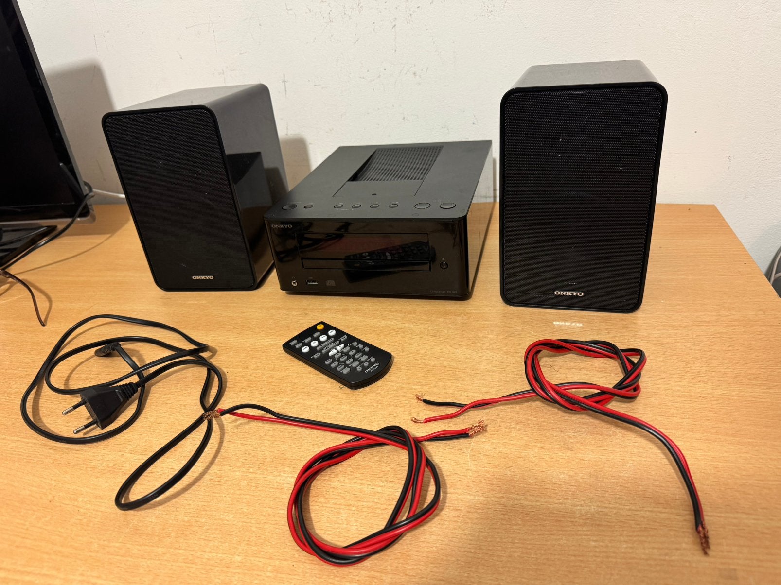 Stereo Onkyo CR-245 + AB / Radio / CD / Ipod dock / USB /AUX, Ophalen of Verzenden, Zo goed als nieuw, Speakers, Overige merken