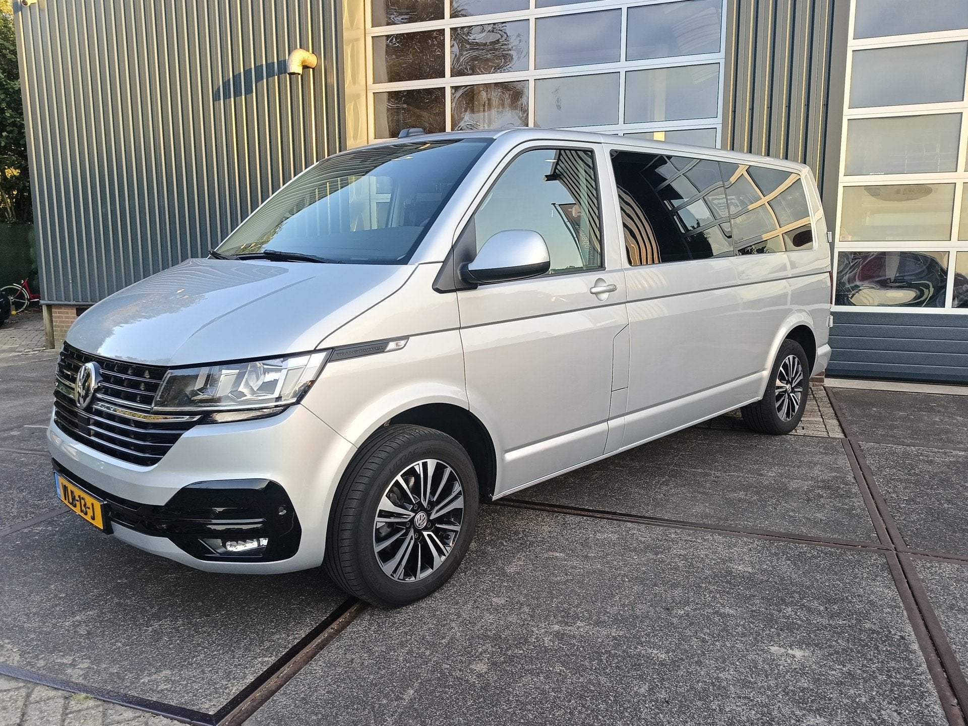 Volkswagen Transporter 2.0 TDI L2H1 30 DC | Airco | Cruise c, Gebruikt, Euro 6, 4 cilinders, 150 pk